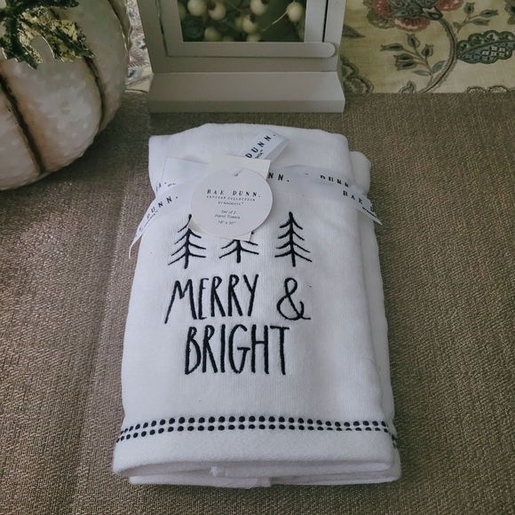Rae Dunn set of 2 hand towels, new - Picture 2 of 4
